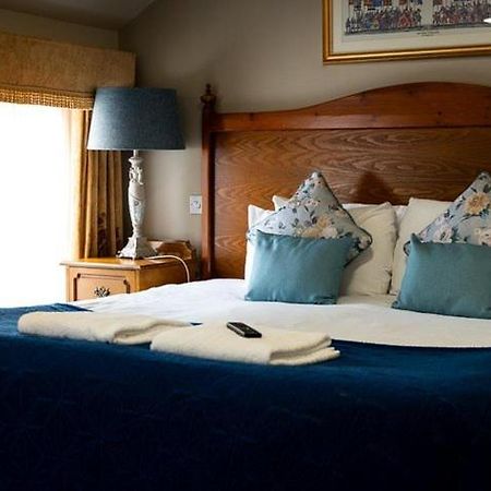 The Atherstone Red Lion Hotel Bagian luar foto