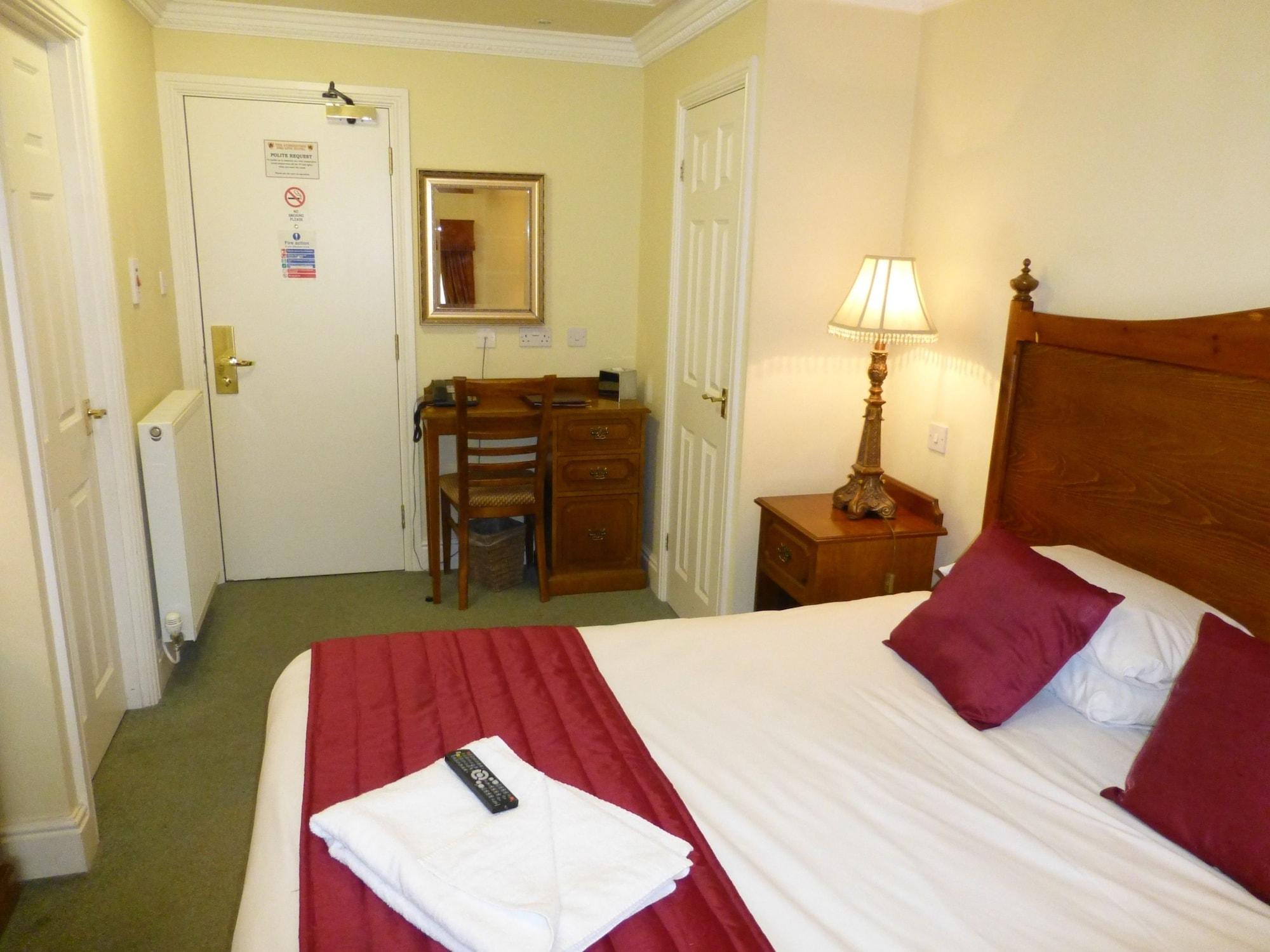 The Atherstone Red Lion Hotel Bagian luar foto
