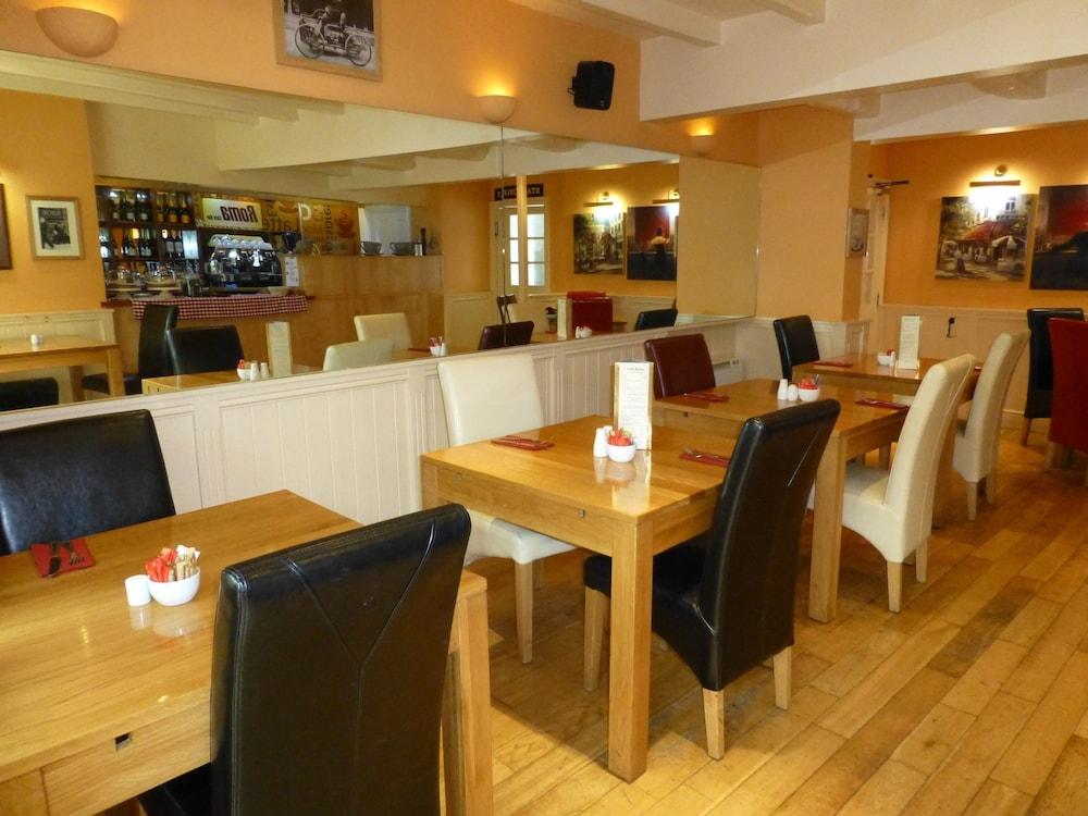 The Atherstone Red Lion Hotel Bagian luar foto