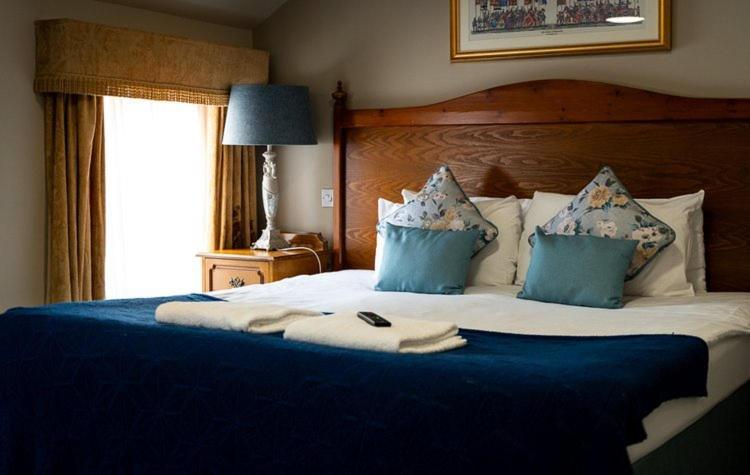 The Atherstone Red Lion Hotel Bagian luar foto