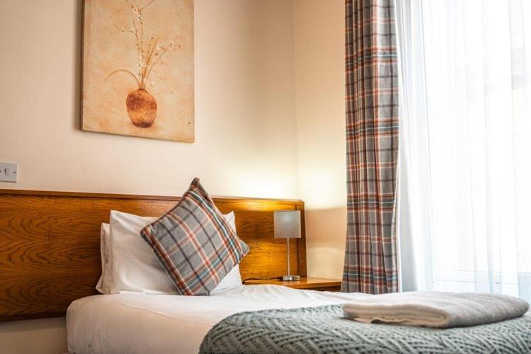 The Atherstone Red Lion Hotel Bagian luar foto