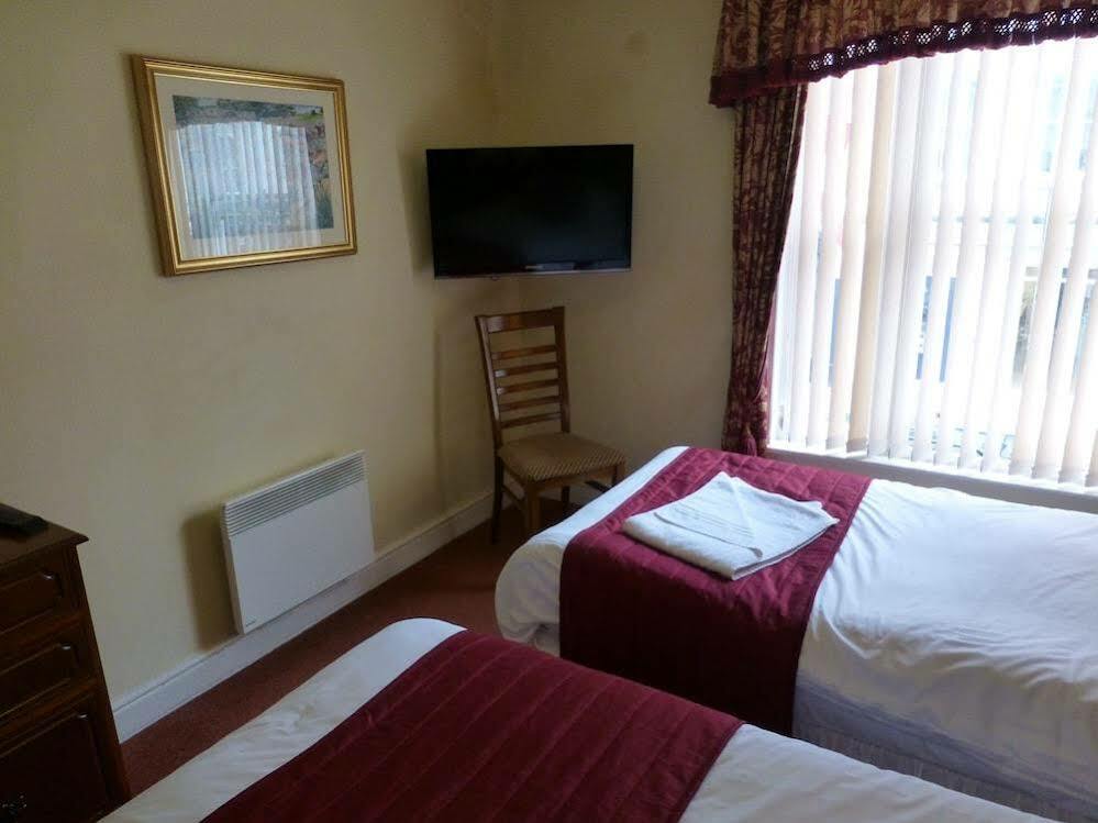 The Atherstone Red Lion Hotel Bagian luar foto